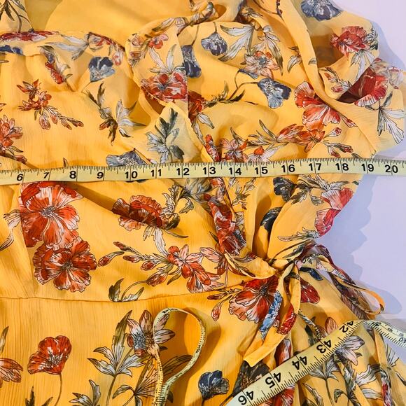 Lush Floral Ruffles Short Sleeve Wrap Dress Size XL Yellow Multi - Picture 7 of 8